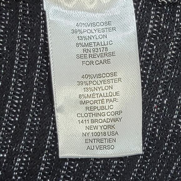 TAHARI Women's Size XL  Mock Turtleneck Sweater Black With Silver Threads - Picture 9 of 10